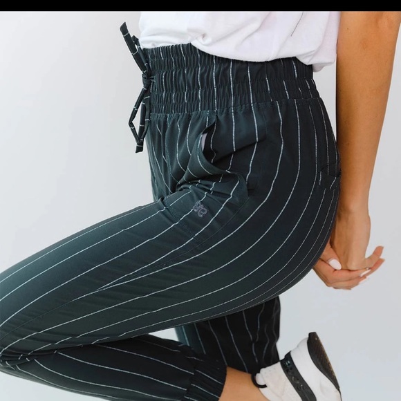 Albion Fit DESTINATION JOGGERS, NAVY PINSTRIPE XXS Petite - Picture 9 of 13